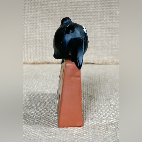 Blossom Bucket B Lloyd Resin Bat Figurine Whimsigoth Vampire Core Halloween - Picture 5 of 8